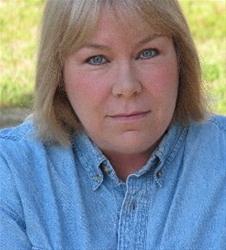 leslie macon color pic