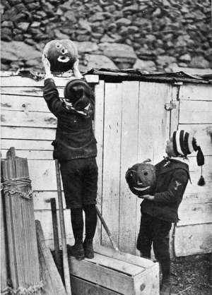 Halloween-No_Halloween_without_Jack-o-LanternBy-Ruth-Edna-Kelley-Public-domain-via-Wikimedia-Commons